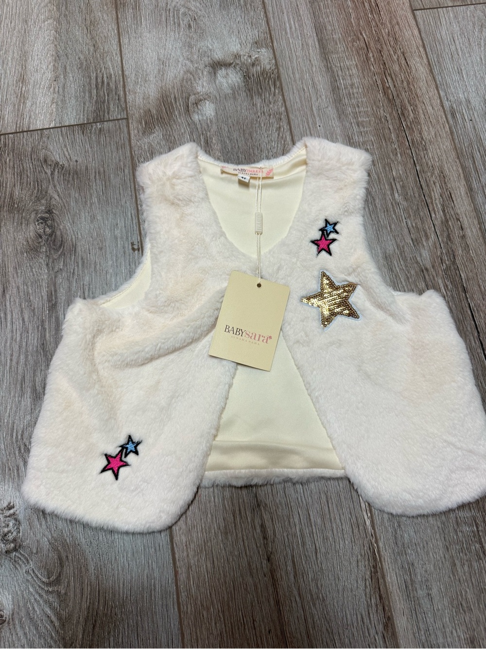 Baby Sara Faux Fur Vest w/ Star appliqués
